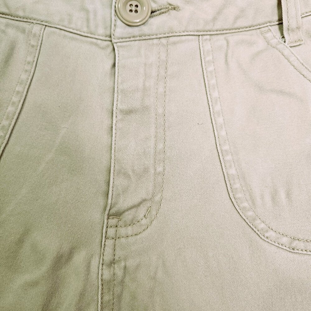 Second Generation Women's Casual High Rise Everyday Khaki Shorts Size 14 - Picture 2 of 8